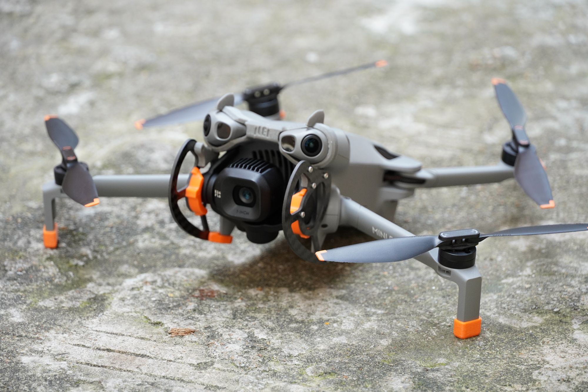 واقي جيمبال لطائرة DJI Mini 5  - مراجعة Drone Video Production وسعره